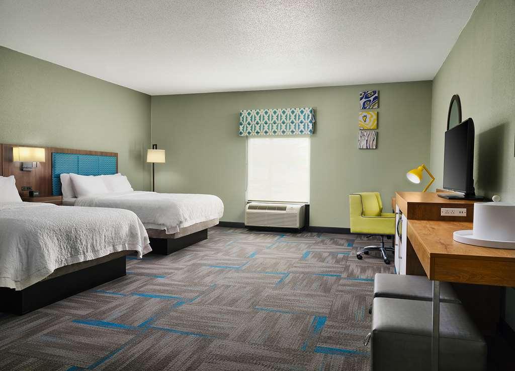 Hampton Inn Covington Va Стая снимка
