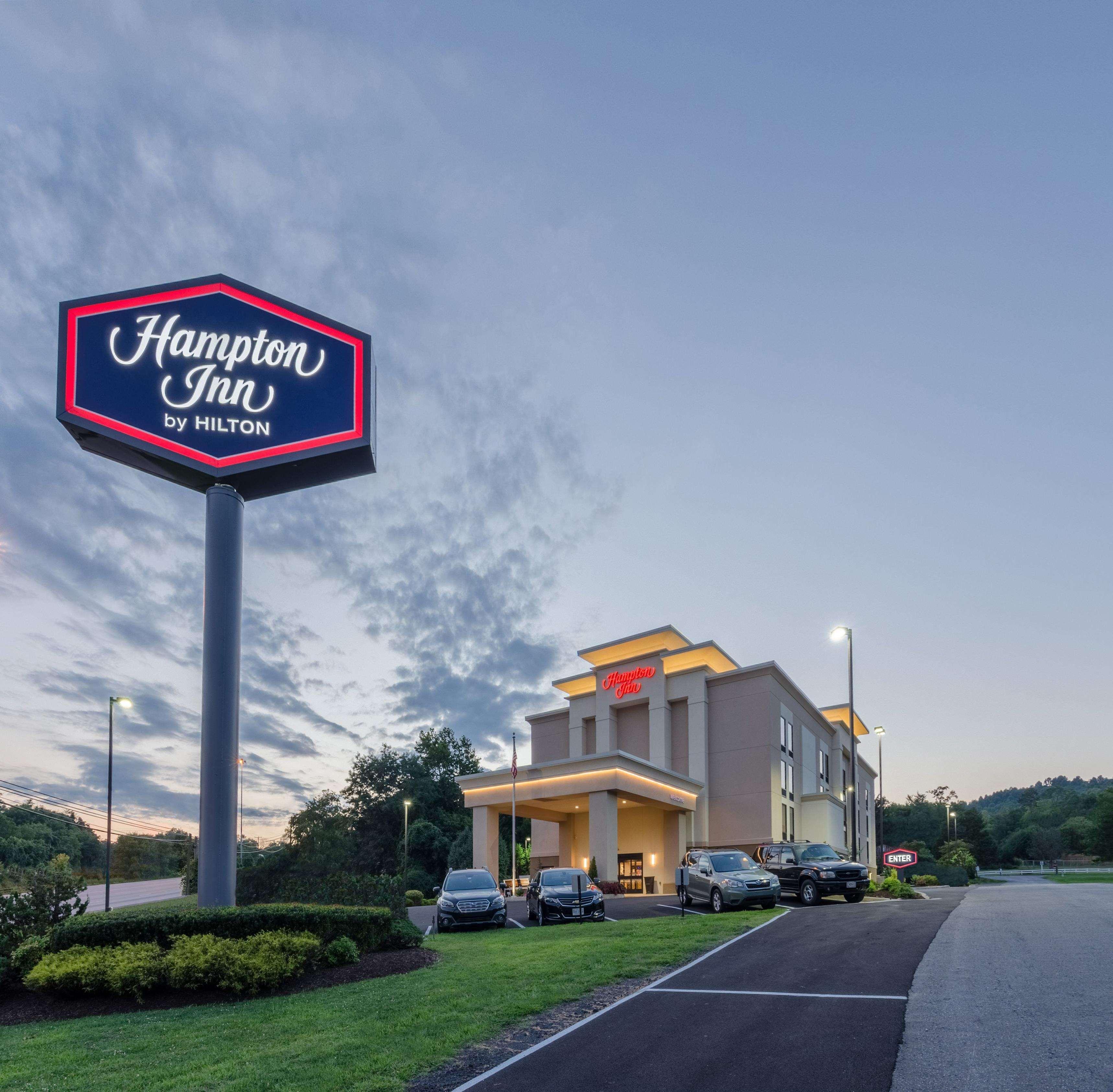 Hampton Inn Covington Va Екстериор снимка