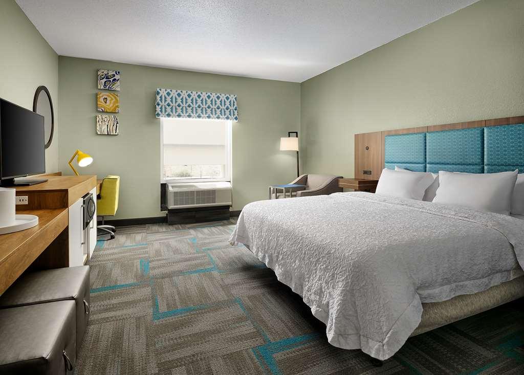 Hampton Inn Covington Va Стая снимка