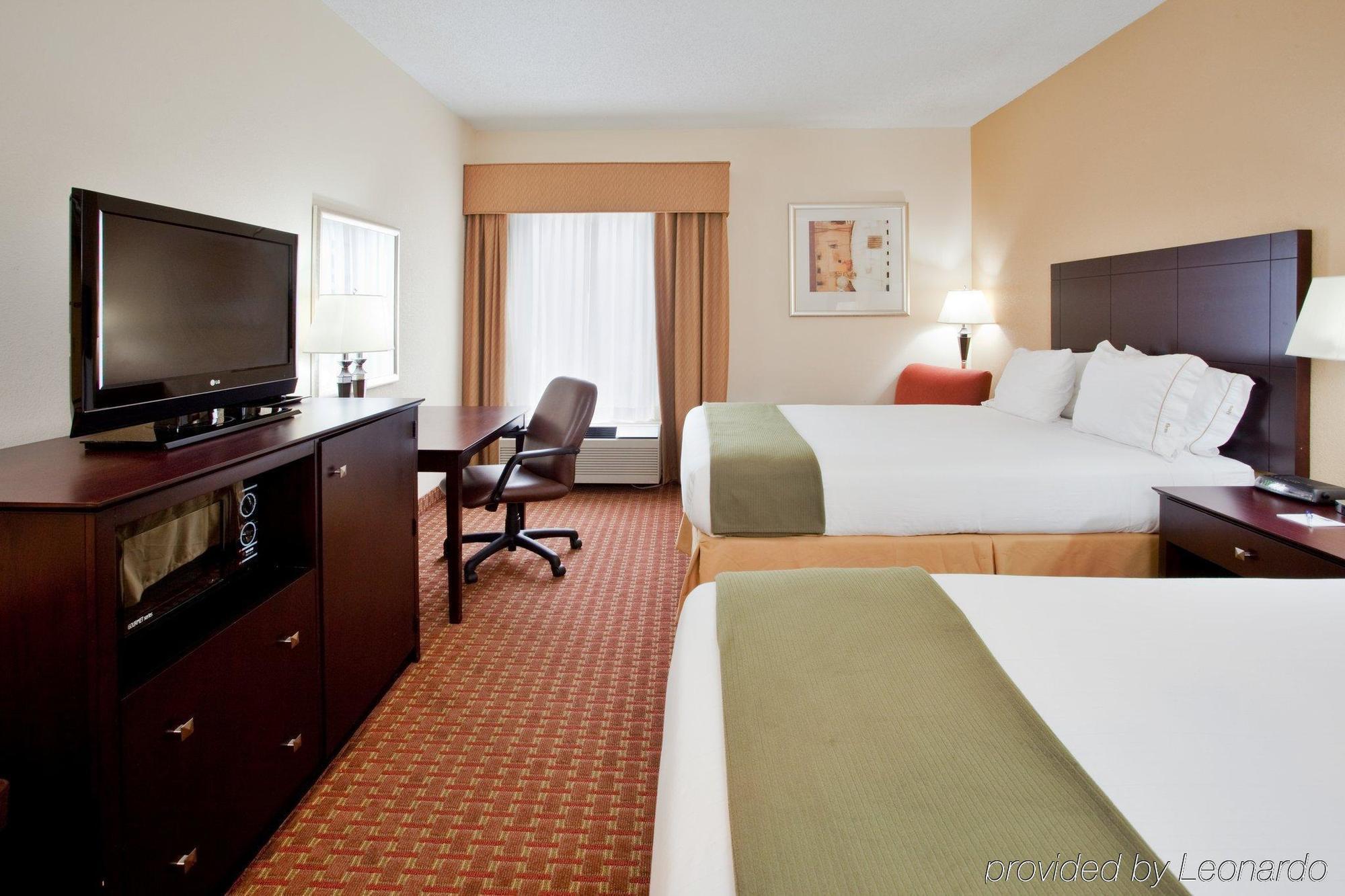 Hampton Inn Covington Va Стая снимка