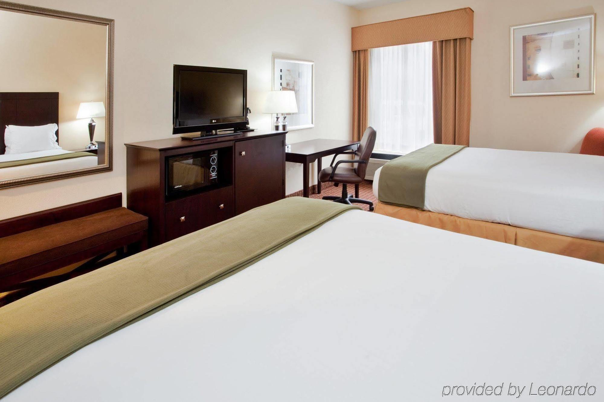 Hampton Inn Covington Va Стая снимка